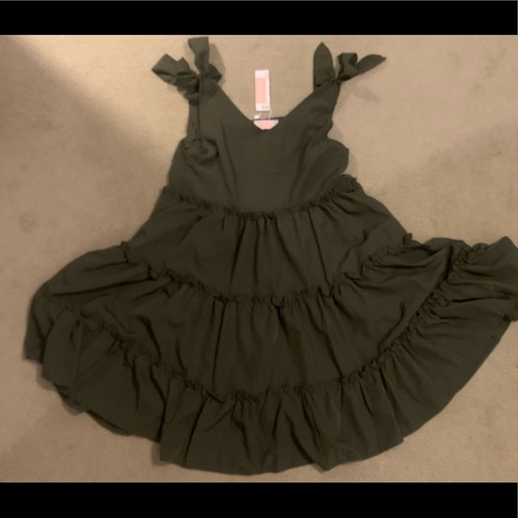 C+D+M tiered ruffle dress, knee length. NWT size S - Picture 1 of 9